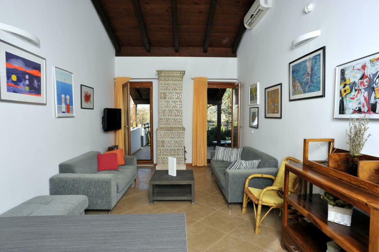 Holiday House Lena Porec Exterior photo