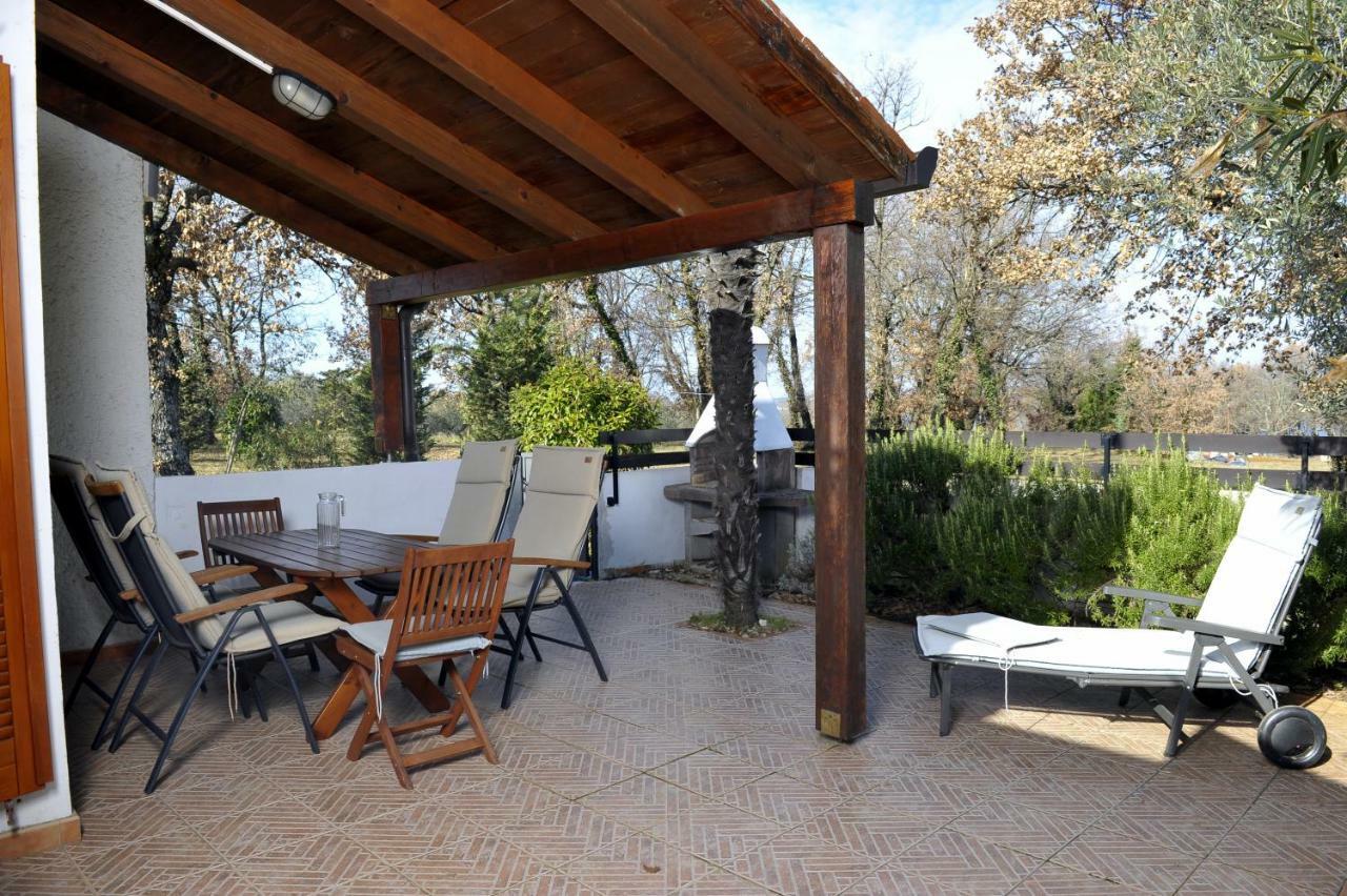 Holiday House Lena Porec Exterior photo